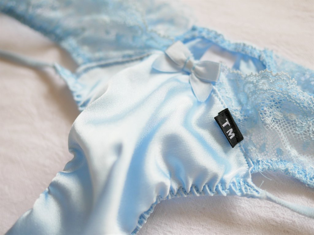 TM Collection 光沢サテン Sexy Rich Tバック アップ