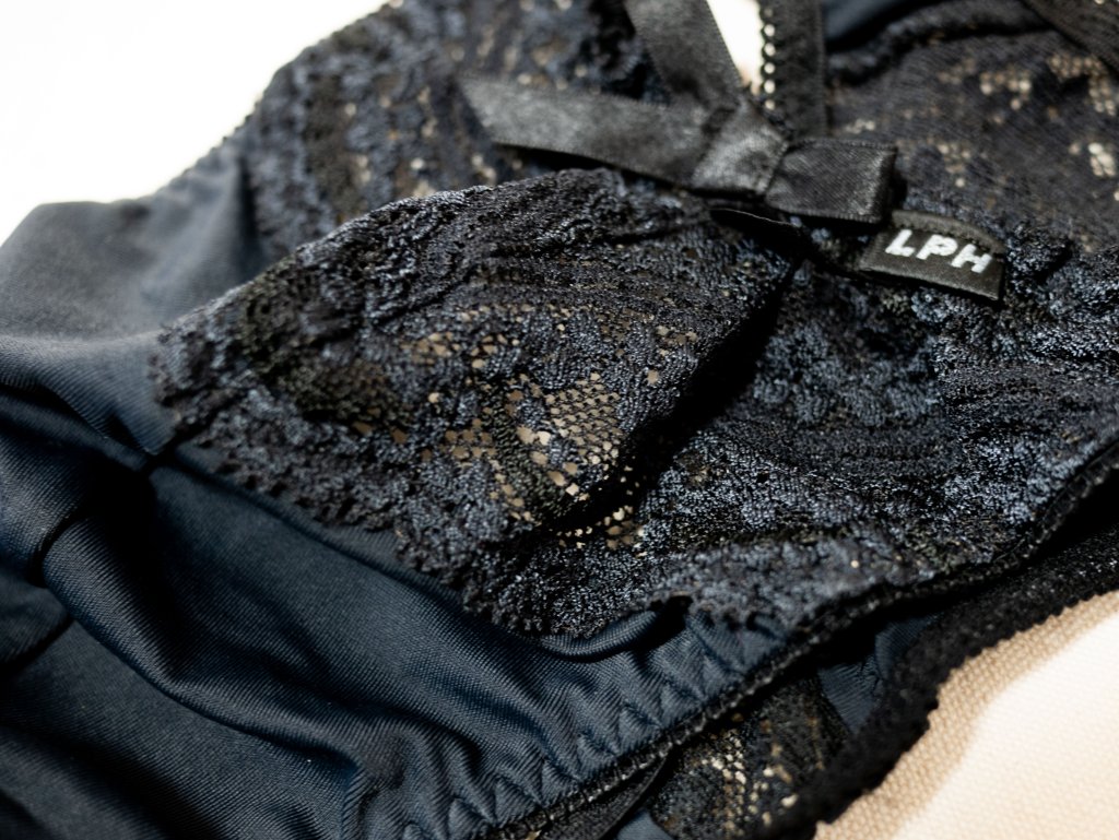 ラポームオム レースTバック アップ