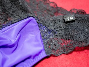 TM STRIKESKIN Vcut Lace Tバック アップ